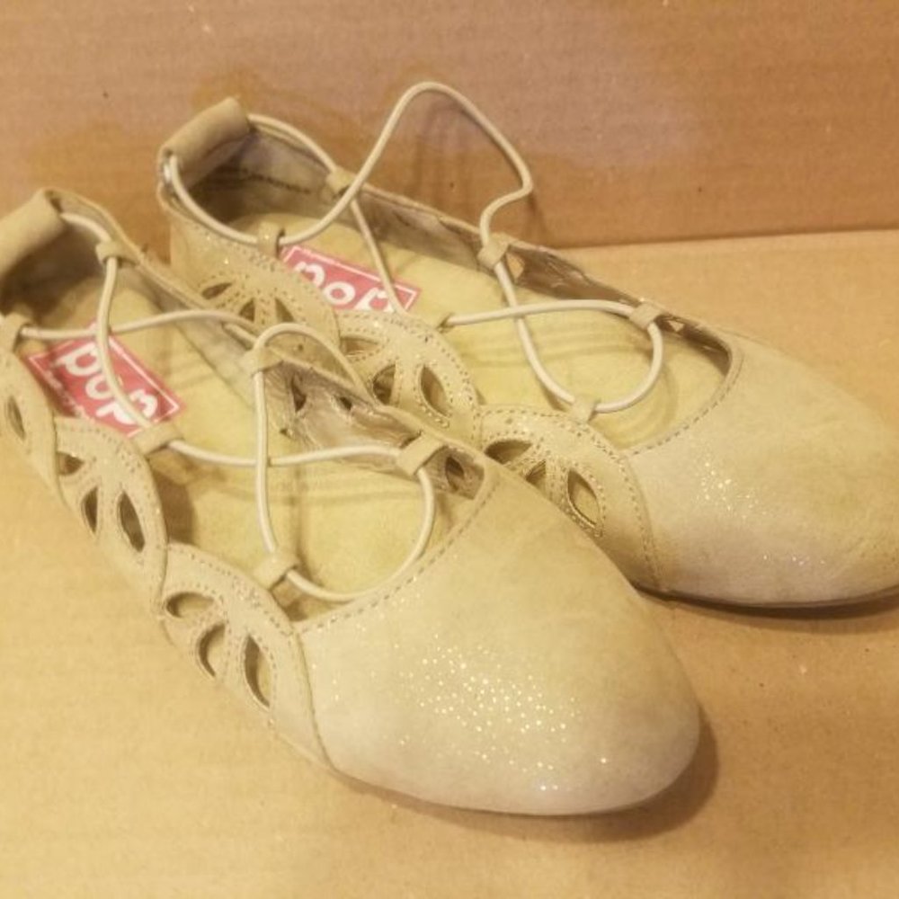 POP Tan Gladiator Flat Slip On Shoes Size 5.5